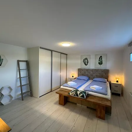 Houseboat The Otter Incl Free Boat And Supboards