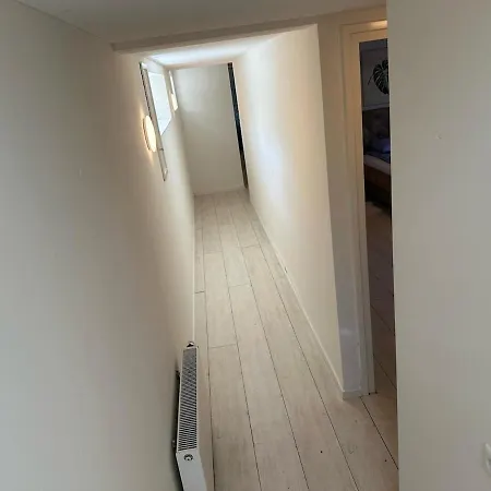 Houseboat The Otter Incl Free Boat And Supboards