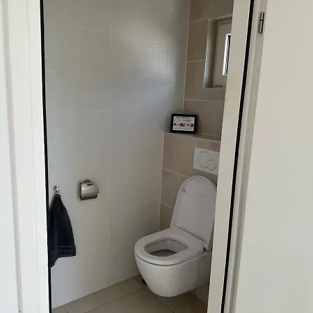 Houseboat The Otter Incl Free Boat And Supboards