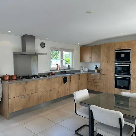 Houseboat The Otter Incl Free Boat And Supboards Bådhotel Loosdrecht