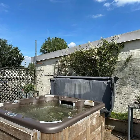 Watervilla De Otter - Inclusief Electrische Sloep En Sups *