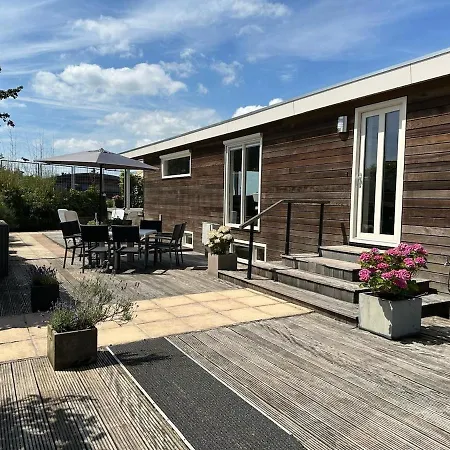 Watervilla De Otter - Inclusief Electrische Sloep En Sups