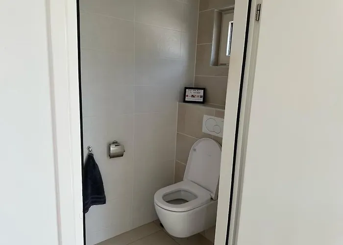 Houseboat The Otter Incl Free Boat And Supboards