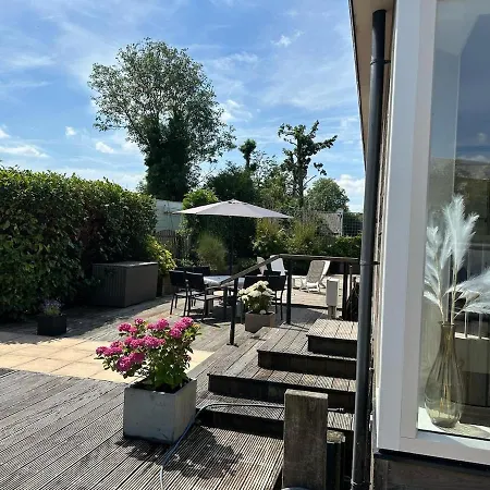 Botel Watervilla De Otter - Inclusief Electrische Sloep En Sups